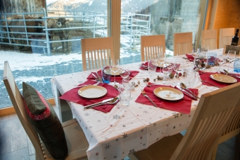 Wintergarten mit Kuhblick