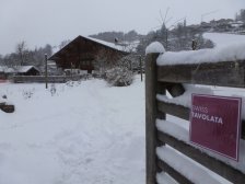 Berner Oberländer Bauernhaus im Winter